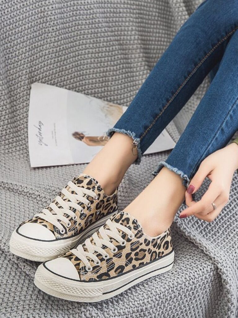 Women Lace-up Leopard Canvas Shoes