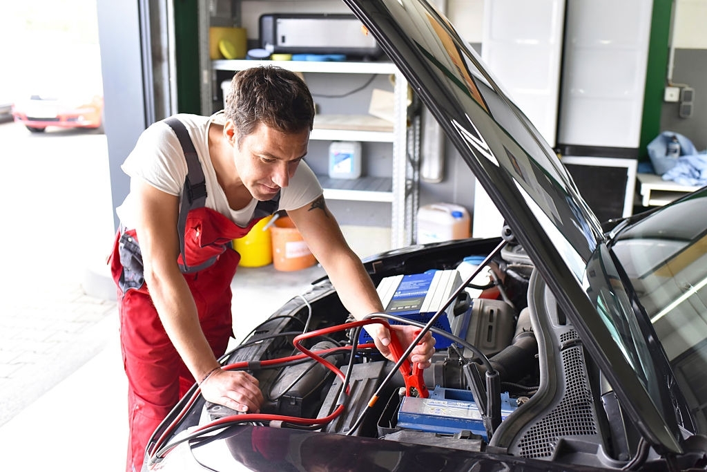 emergency-car-battery-replacement